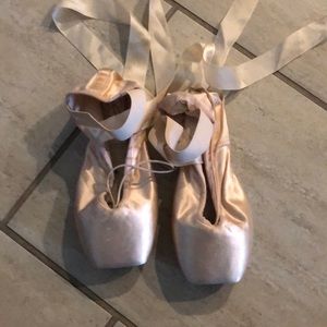 Grishko pointe shoes